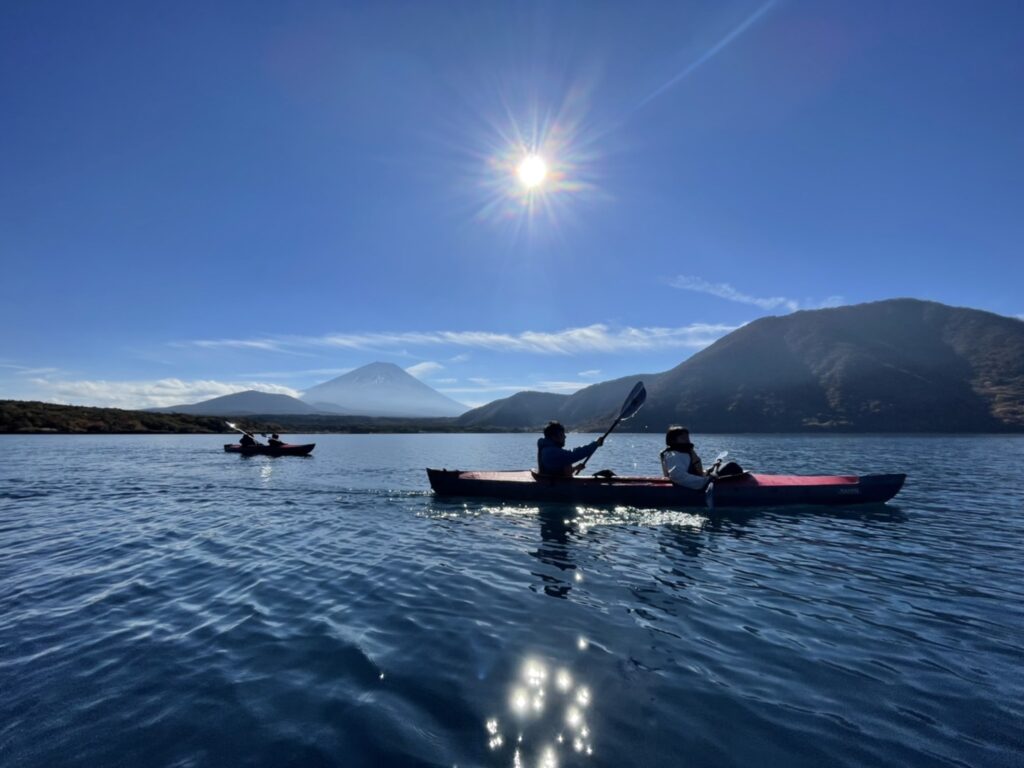 【山梨】本栖湖で愛犬と特別な水上体験を！